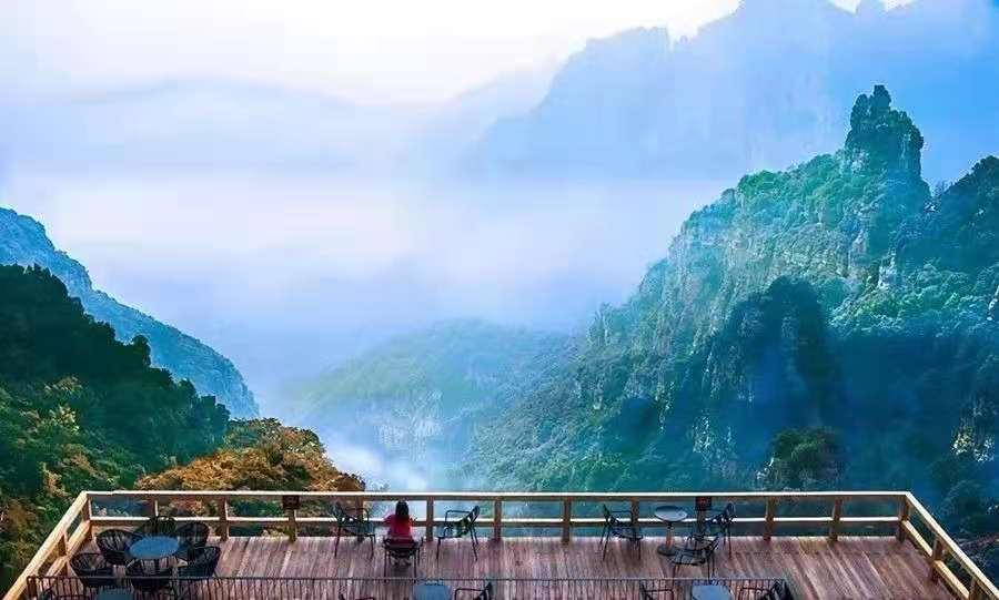 五月天久久久青青草亚洲绽放，浪漫音乐之旅，共赴夏日狂欢盛宴