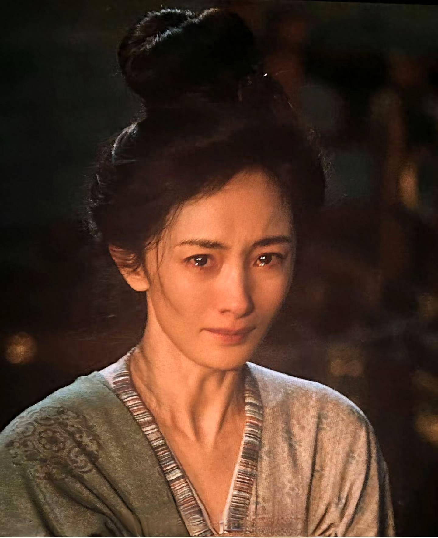 波多野结依最新作品精彩瞬间，演技突破，粉丝期待已久