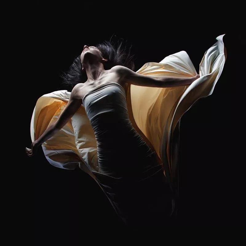2.美女裸体私房照，性感私密写真，唯美光影人体摄影