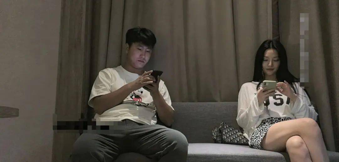国产熟女在线热辣视频，性感少妇，激情演绎，精彩不断