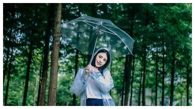 女同精品浪漫故事，深情描绘爱与成长，展现女性情感世界