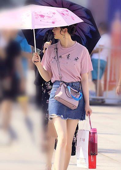 中国肥熟女Pisc魅力十足，时尚穿搭，自信风采，展现独特韵味