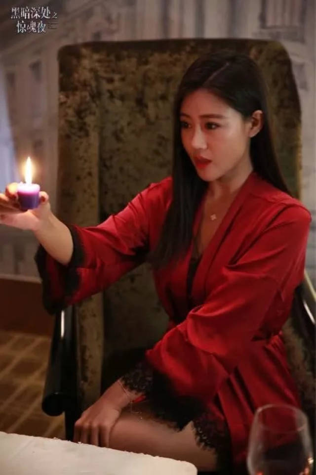 亚洲伊人午夜网精彩内容，独家推荐，深夜福利，等你来探索