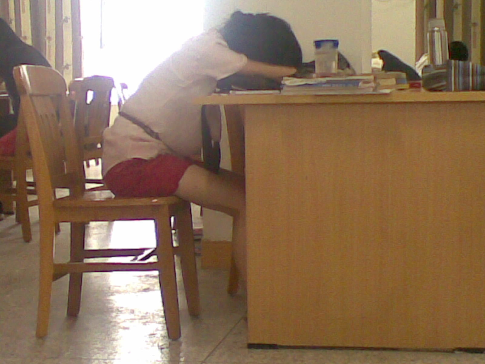学生妹A片青涩校园诱惑，清纯学妹的秘密，深夜教室的激情