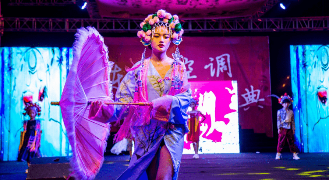 亚洲人妖视频精选，热门内容一网打尽，探索独特魅力与精彩表演