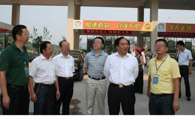 明星做爱视频免费观看引发热议，网友疯狂搜索，真相令人震惊