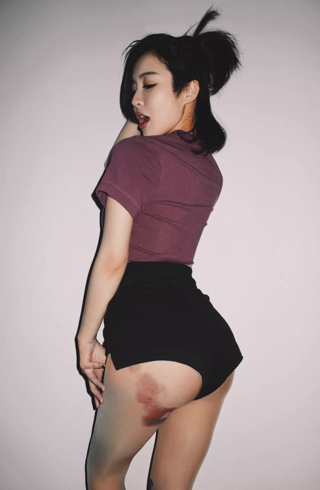 女学护士蜜臀浜A片一级婬片诱惑，性感制服激情演绎，深夜私密护理撩人瞬间