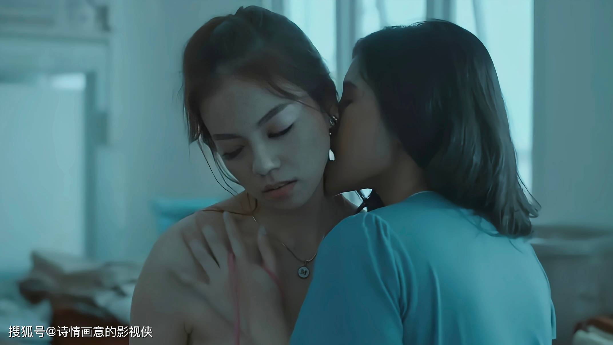 艳妇裸交浜风情录，欲望交织，隐秘诱惑，深夜迷情与激情碰撞