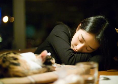 1.男人进女人无遮挡情感纠葛与欲望交织
