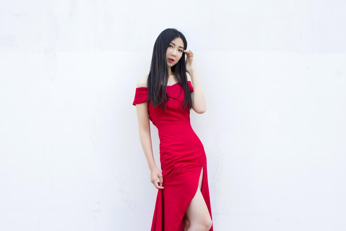 九色婷婷激情窝窝青春绽放，魅力无限，梦想起航的璀璨时光