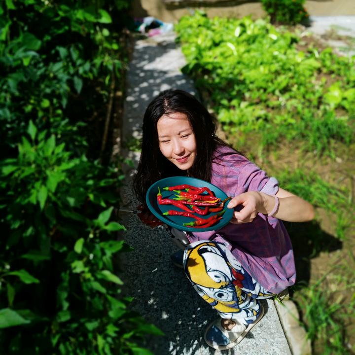家长群离异少妇分享性高潮经历,情感故事引发热议,真实生活记录 家长群离异少妇分享性高潮经历,情感故事引发热议,真实生活记录