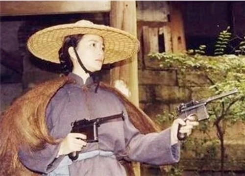美国浓毛老太传奇故事，揭秘她的独特魅力，探索背后的神秘人生