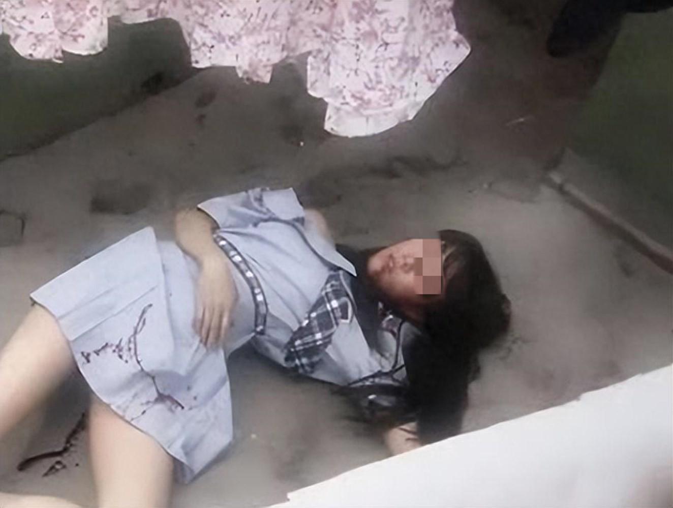 2.少年强奸熟女案件震惊社会，受害者勇敢发声，法律严惩不贷*