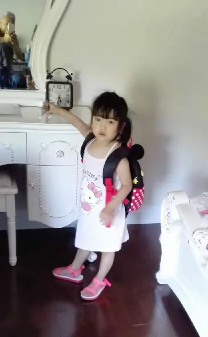 AAA小妹妹的成长故事，暖心日常分享，快乐童年回忆与美好时光