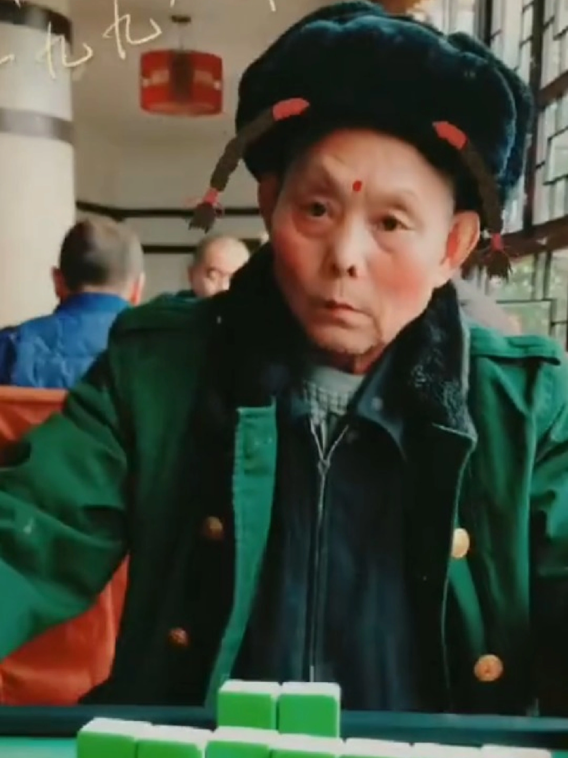 XX玩老头XX老头XX的搞笑日常，老头被整蛊全程爆笑，网友直呼太会玩