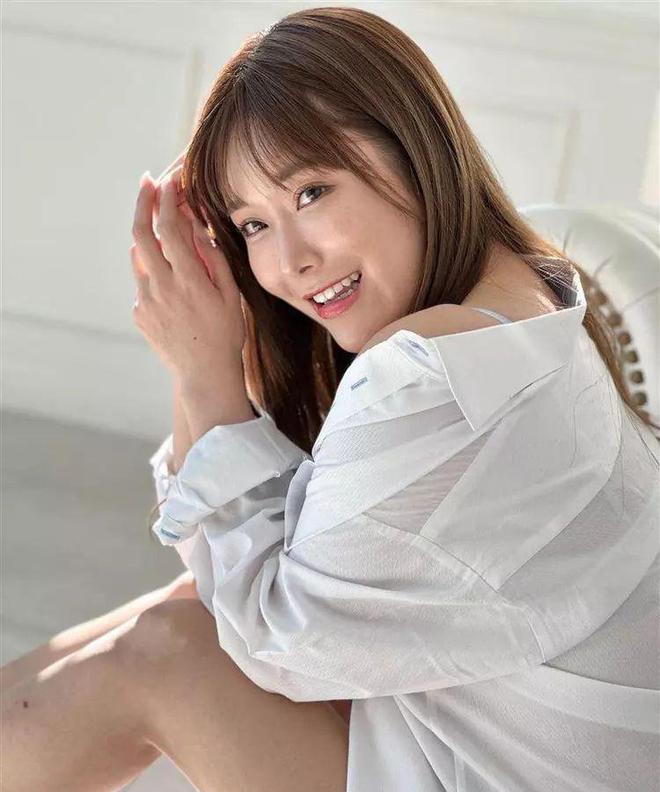 日韩一卡二卡AV精选合集，高清画质无码，热门女优作品全收录，限时免费观看