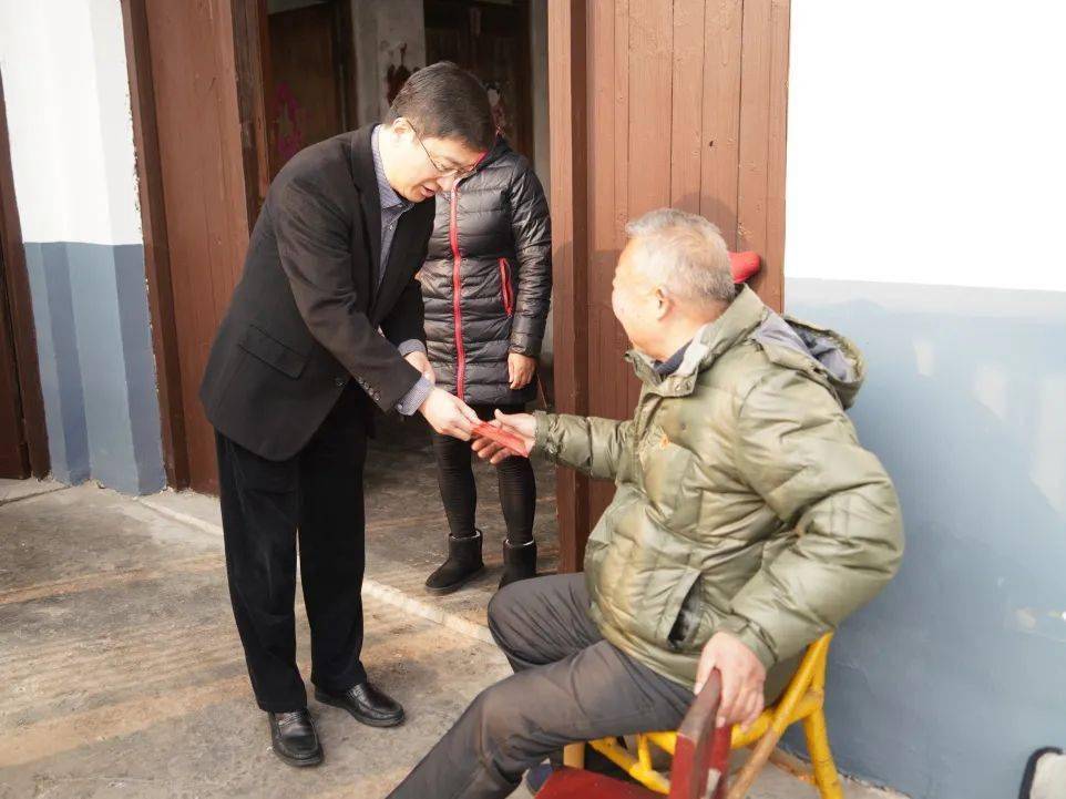 1.恋老同性情感故事温暖人心