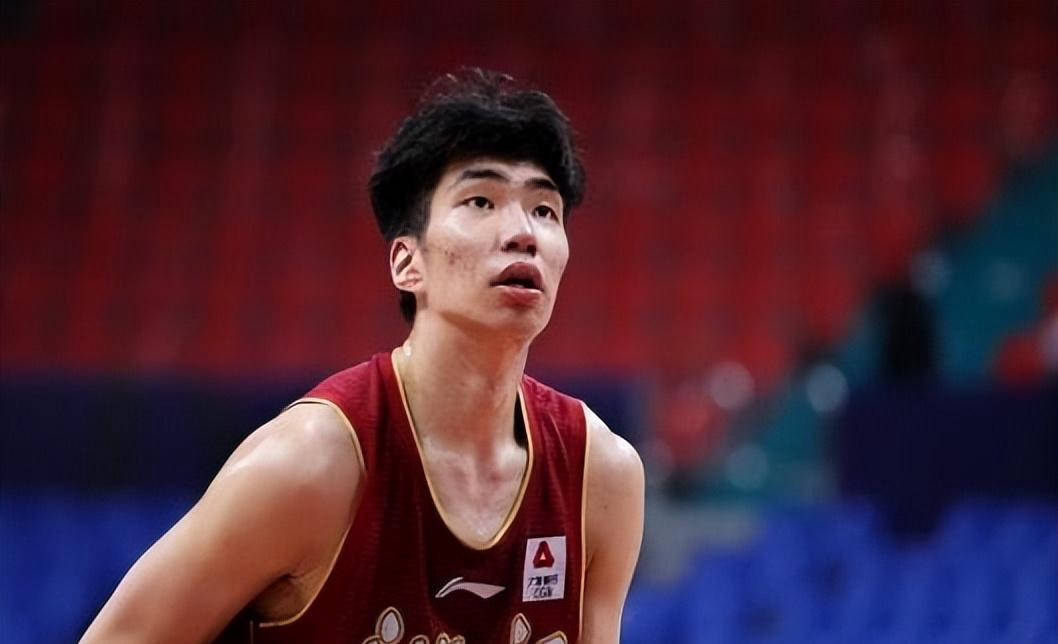 2.国产重囗味女王vk震撼来袭，独特风格引爆全网，实力不容小觑