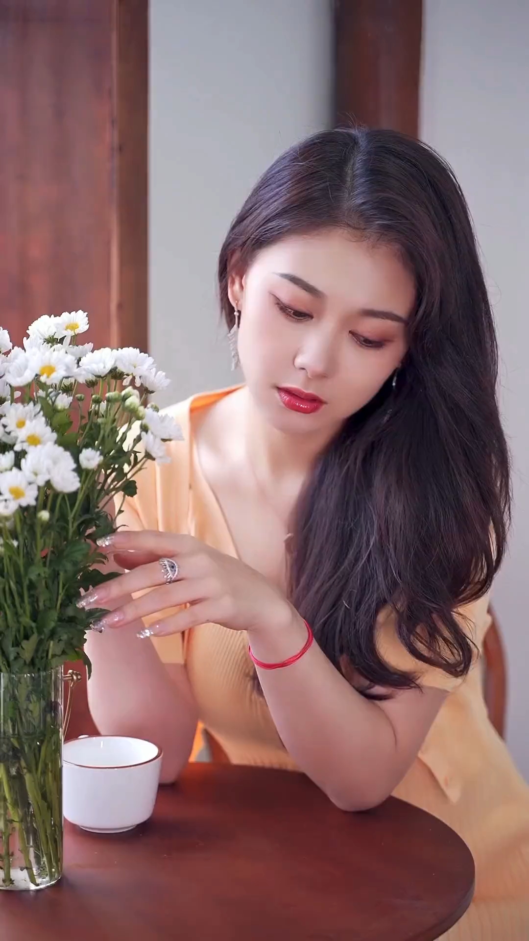 精品影音女人一区尽享高清视听盛宴，畅游影视世界，品味优雅女性生活