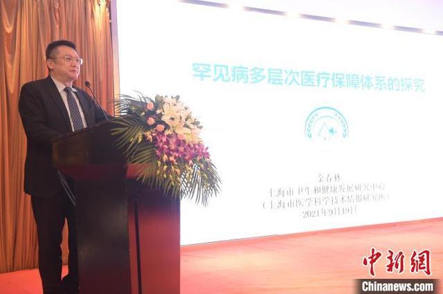 2.人和动物交配视频震惊社会，伦理边界受挑战，专家呼吁加强立法