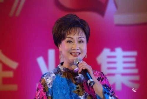 李谷一主演爱情片引发热议探讨艺术与争议边界