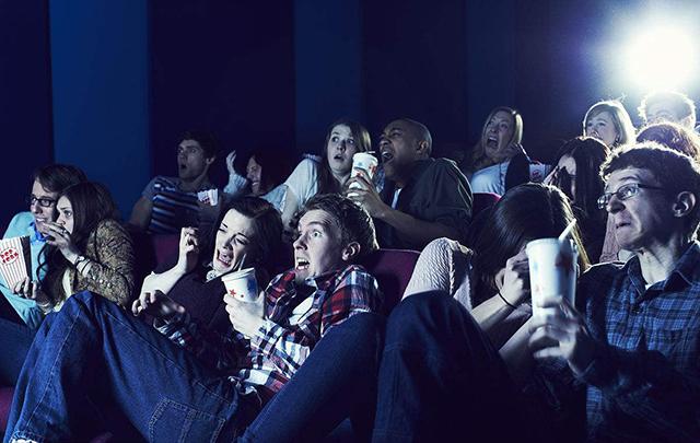 国产东北农村女人Av题材探讨,真实故事改编,深入剖析背后社会现象,引发观众思考 国产东北农村女人Av题材探讨,真实故事改编,深入剖析背后社会现象,引发观众思考