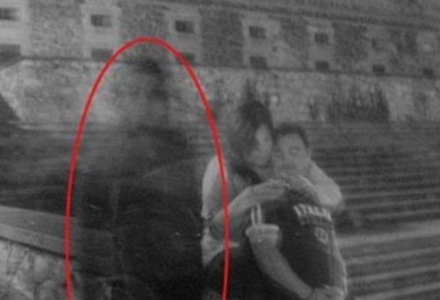 东北老熟女怕怕的乡村奇遇，深夜惊魂，神秘黑影背后的真相