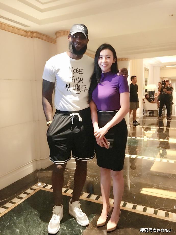 亚洲成熟少妇jzzijzzij在线播放，高清无码视频，性感少妇激情演绎，精彩内容不容错过