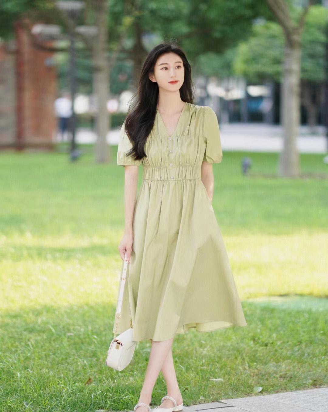 亚洲精品人妻综合，魅力无限，风情万种，尽显优雅气质
