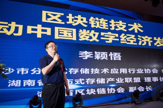 1.tude8男同交流社区最新动态