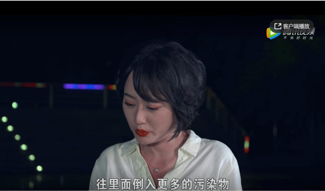 深夜街边小巷偶遇少妇，神秘小视频流出，引发热议不断
