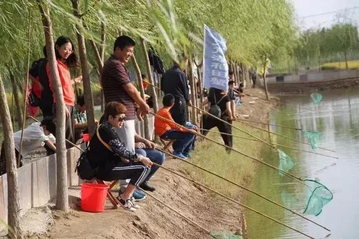 2.色婷五月久久，芬芳满溢，温暖如诗，静待花开时节