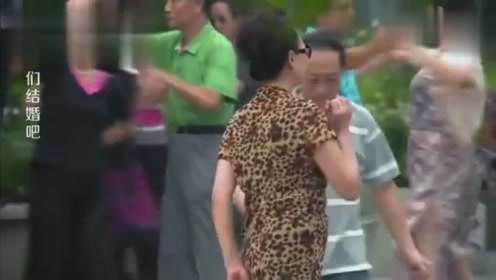 农村老头大战肥婆浜引发热议，围观群众惊叹不已，乡村传奇故事再升级