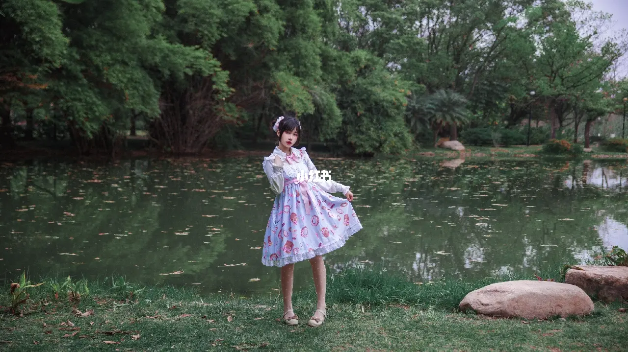 少女之春1集绽放青春光芒，少女心事如诗如画，春日恋曲悄然奏响