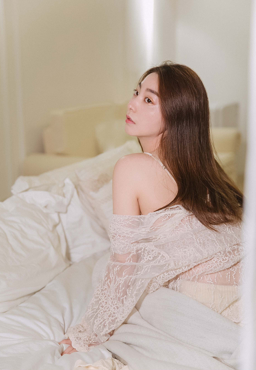 日韩人妻无码AB风情写真，魅力诱惑，私房拍摄精选
