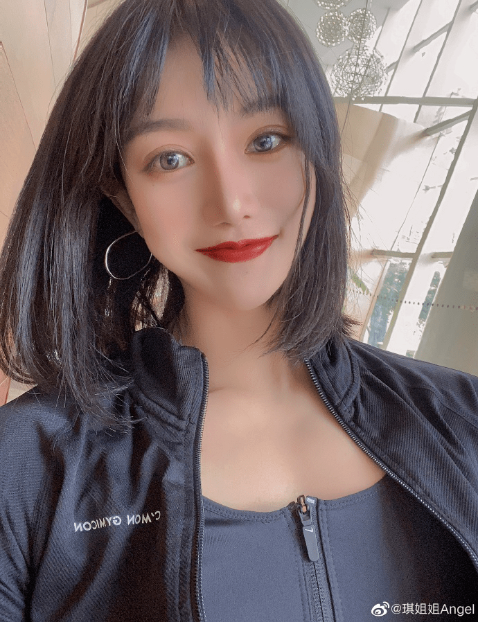 2.如此甜美的妹子在线免费,温柔治愈又可爱,快来认识她吧 2.如此甜美的妹子在线免费,温柔治愈又可爱,快来认识她吧