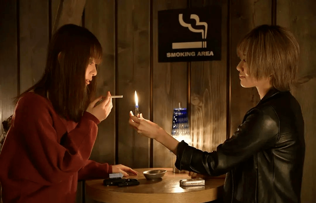 观看老女人囗交的隐秘快感，探索成熟女性的激情世界，揭秘禁忌欲望背后的心理