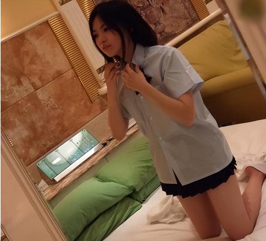 国产亚洲天天做天天添aV原创激情，每日更新，精彩不断，满足你的所有幻想