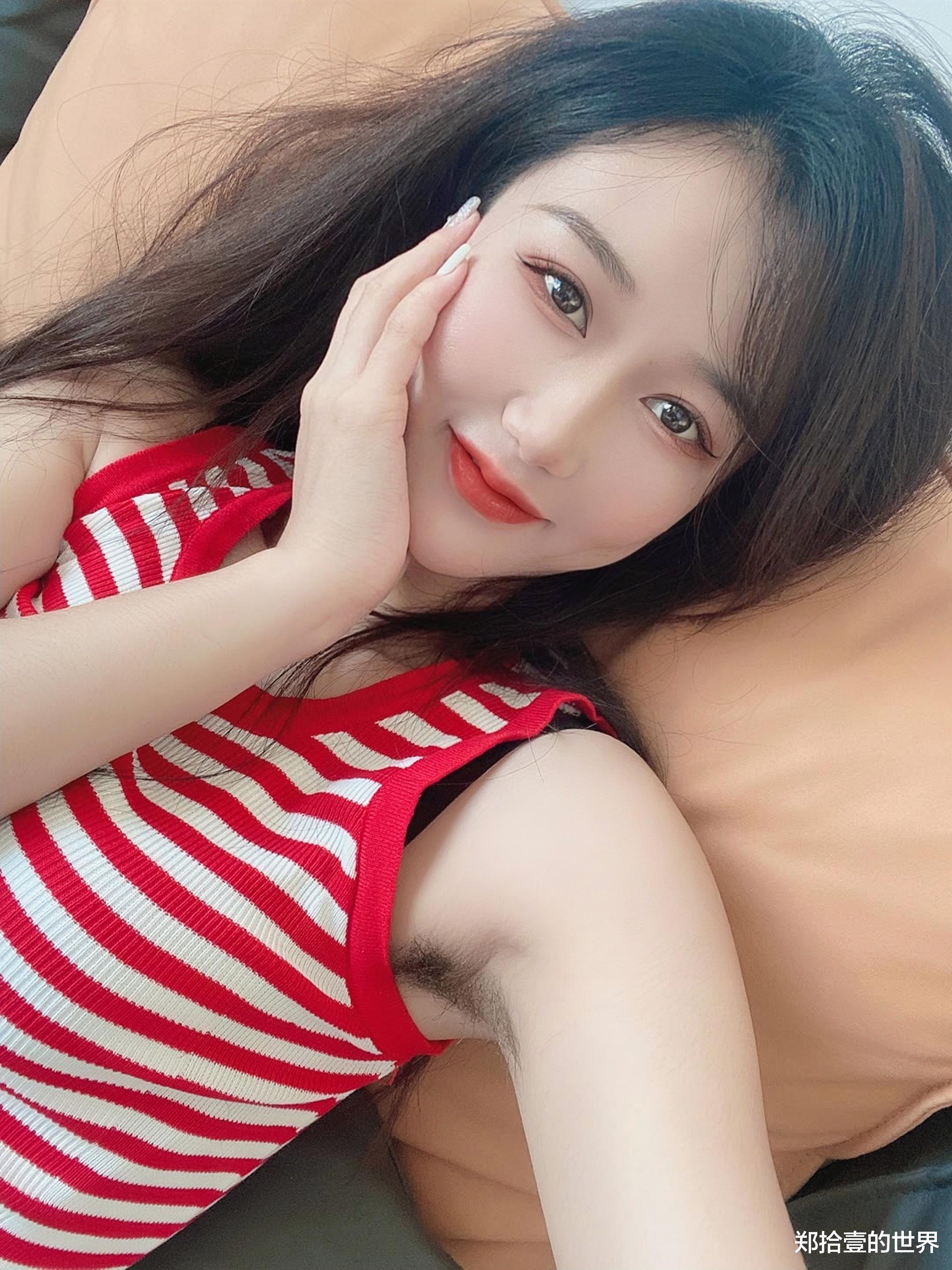 1.美女十八毛的时尚魅力与个性风采