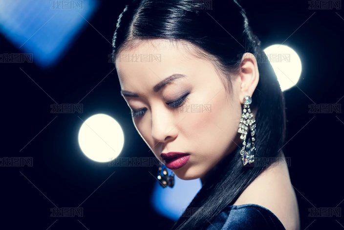 亚洲女性独特魅力探索,性感臀部与眼交艺术,揭秘25种激情技巧 亚洲女性独特魅力探索,性感臀部与眼交艺术,揭秘25种激情技巧