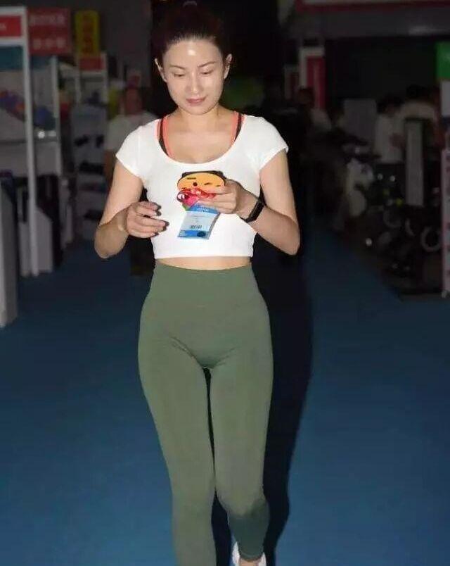 丰满足足久久久健康生活，丰满足足久久久快乐每一天，丰满足足久久久幸福长久
