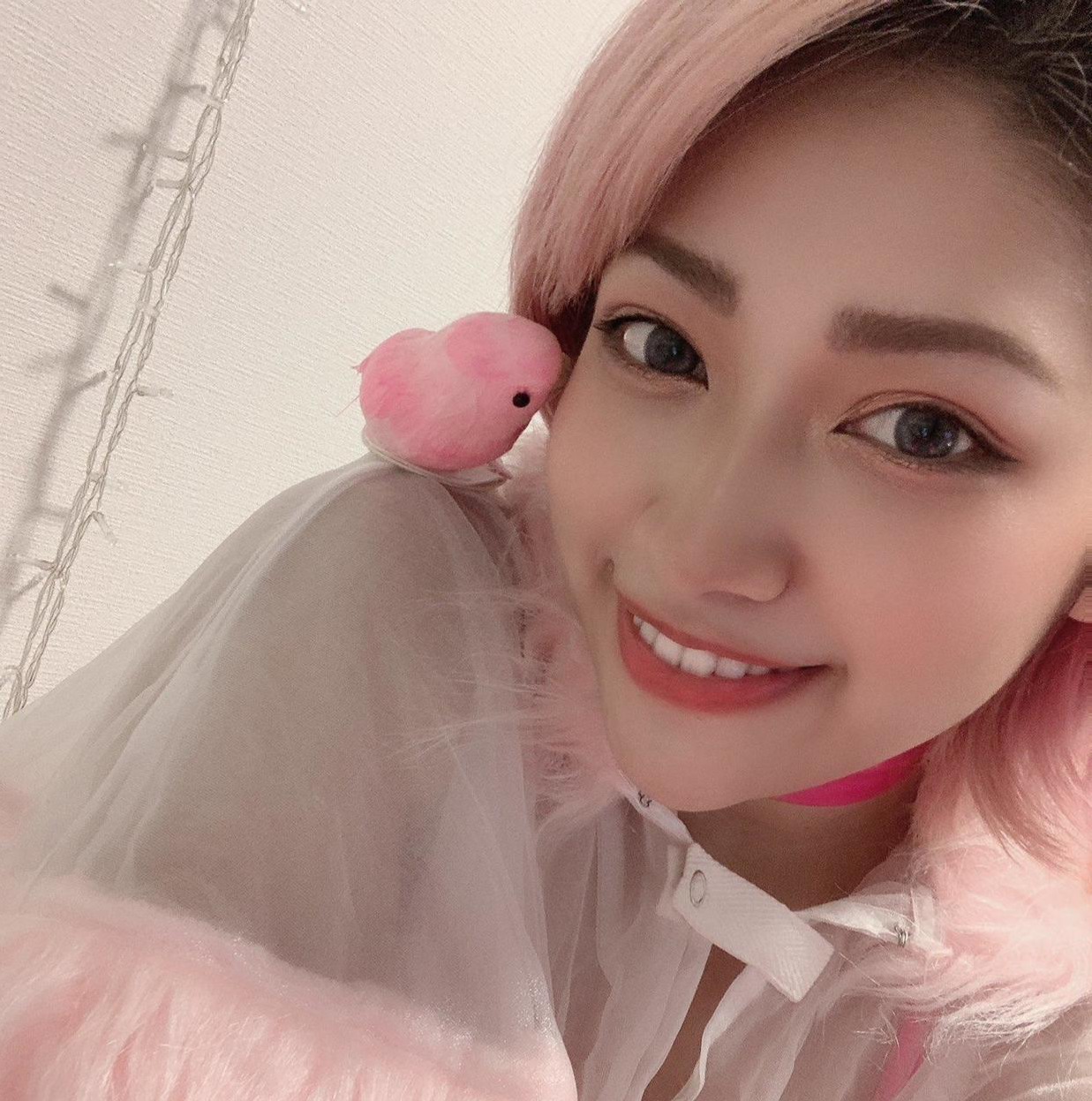 日本少妇浜崎的日常生活，揭秘她的美丽秘诀，探索亚洲女性的独特魅力