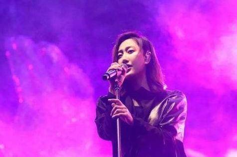 2.蔡依林B毛茸茸浜震撼来袭，独特风格引爆乐坛，全新单曲不容错过