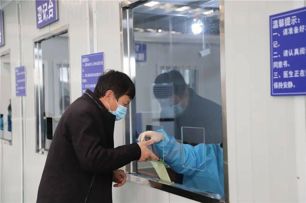 少女小便解手视频真实记录浜，现场实拍全过程，揭秘隐秘细节