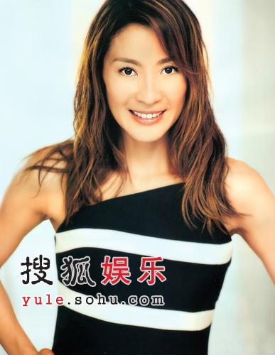 老熟女浜风情依旧岁月沉淀的优雅韵味，迷人魅力不减当年，经典永恒的女性风采