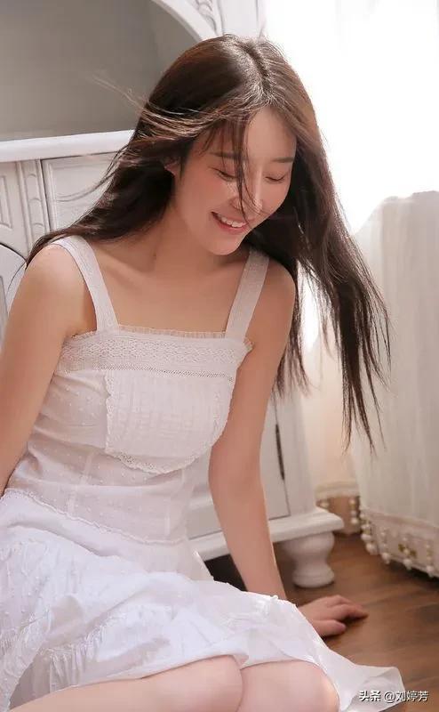 1.素人美女浓厚中出性交视频精彩内容