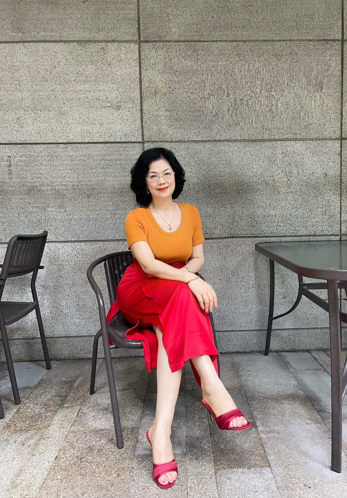 中国老熟女HCCC的独特魅力与时尚穿搭，展现成熟女性风采，优雅自信引领潮流