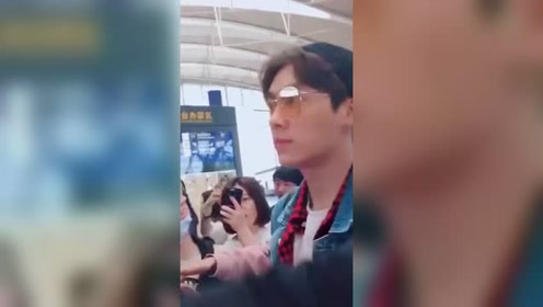 2019老司机午夜免费精品视频全集在线播放，高清无广告，畅享流畅观影体验