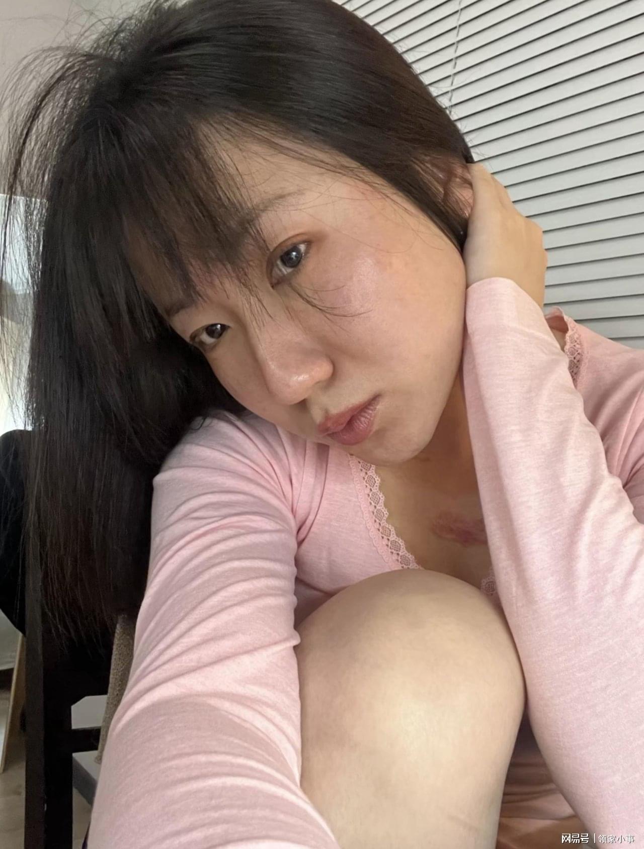 素颜熟女直播魅力绽放,真实自信,优雅风情尽显 素颜熟女直播魅力绽放,真实自信,优雅风情尽显