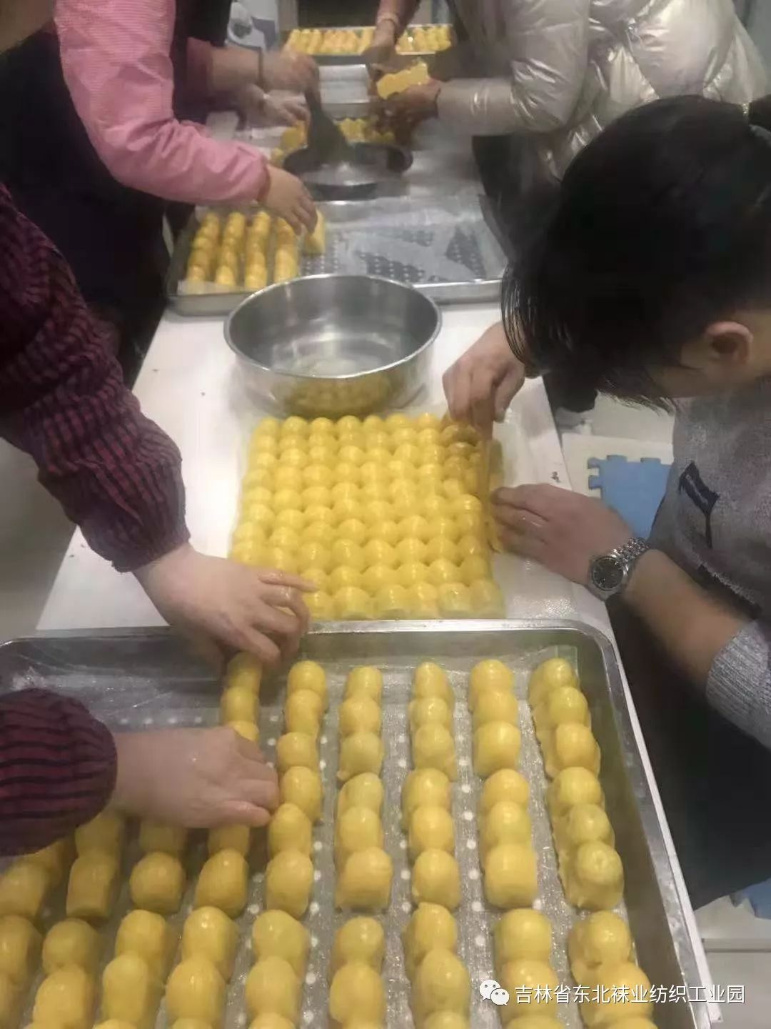 豆包成人版18在线观看精彩内容，高清画质，流畅体验，独家资源
